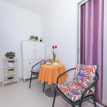 Centar Glavas Apartment Makarska
