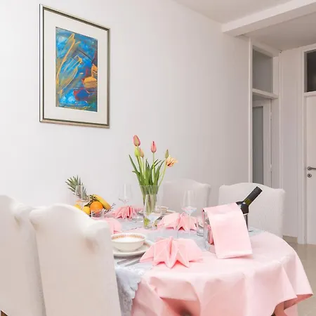 Centar Glavas Apartment *